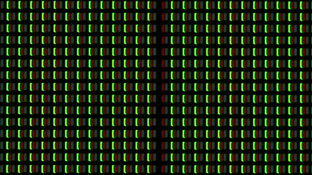 A column of dead green subpixels on the LG G2 OLED