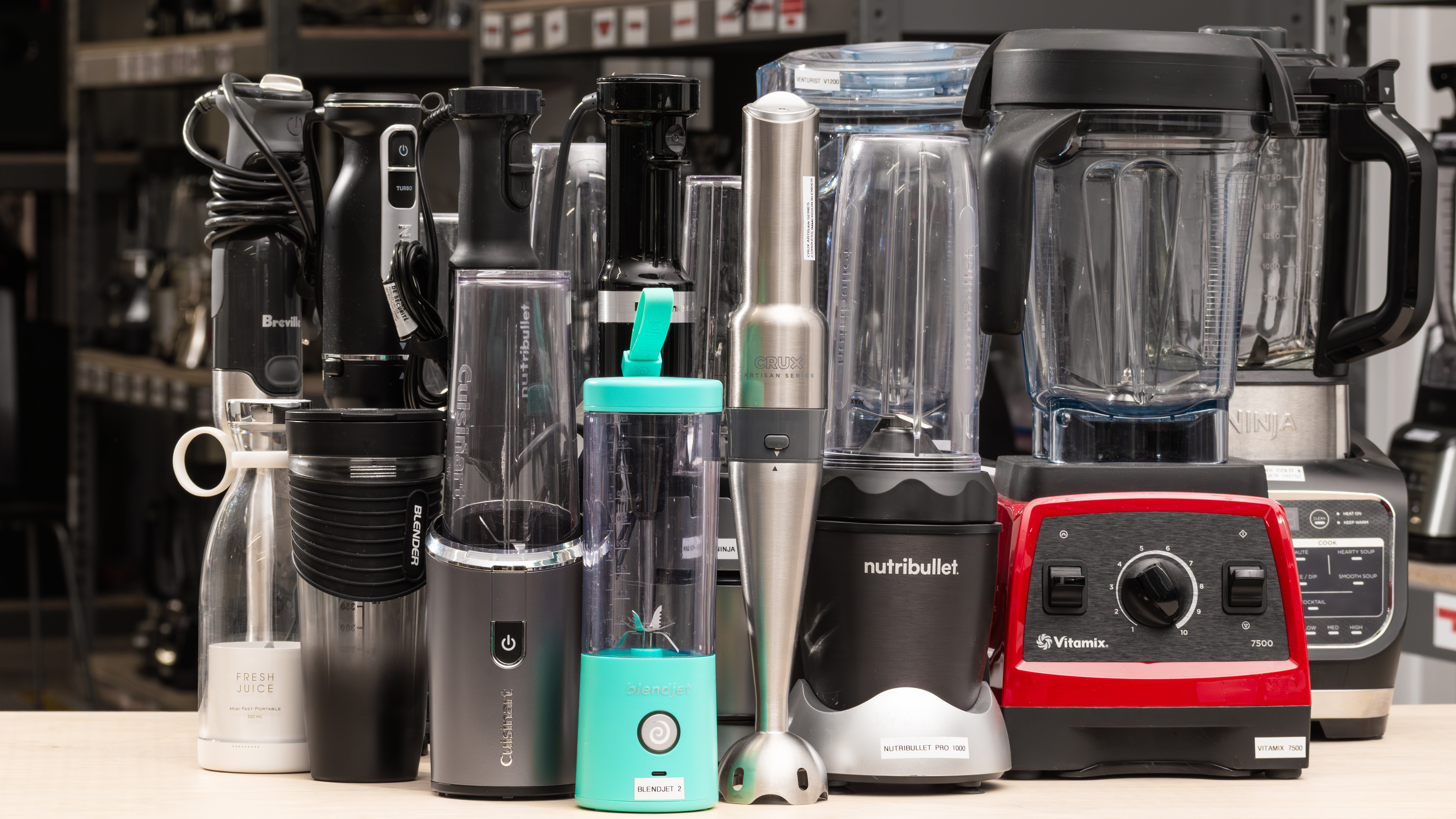 This Portable Blender Works Without any Cord at All