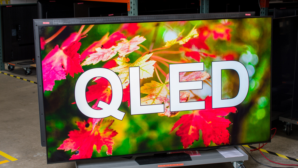 Picture of a TV with the word "QLED" written on it.