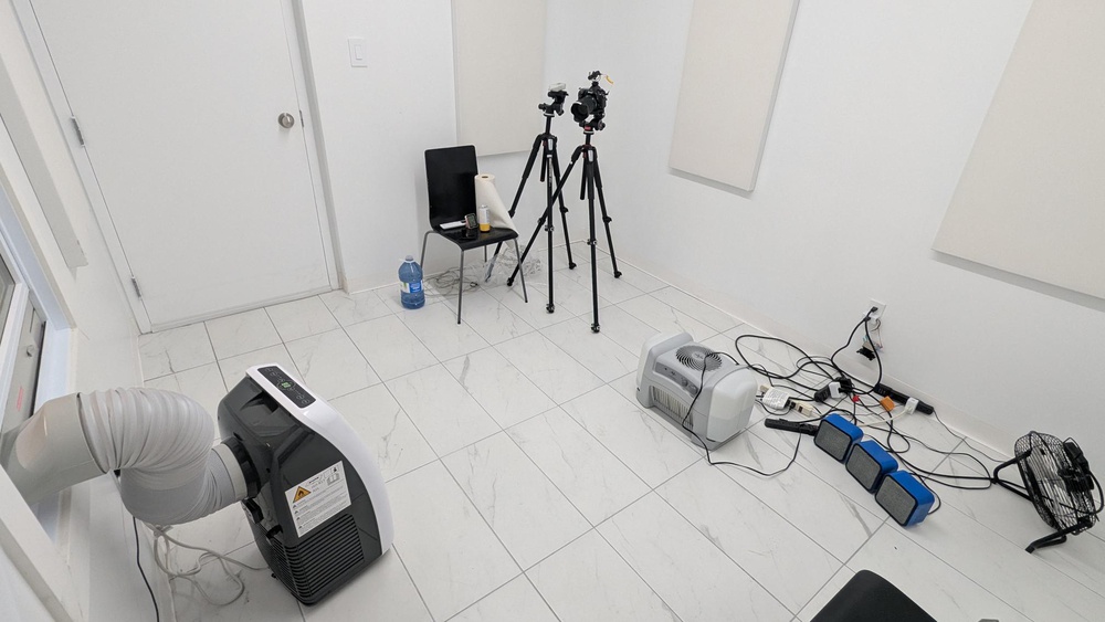 Our cold room used for version 1.0 of our testing methodology. There's a smaller 500W space heater near the center of the room.
