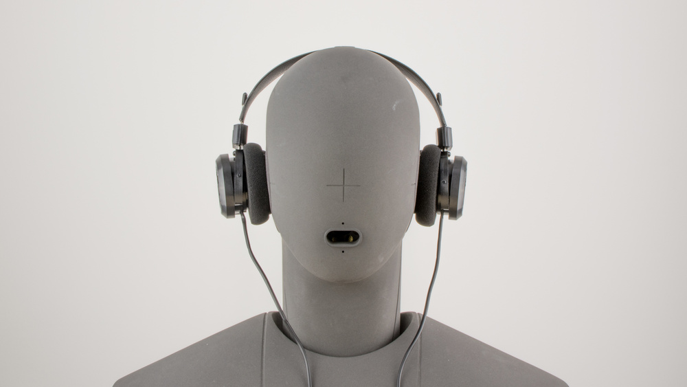 Front-on image of the Grado SR60.