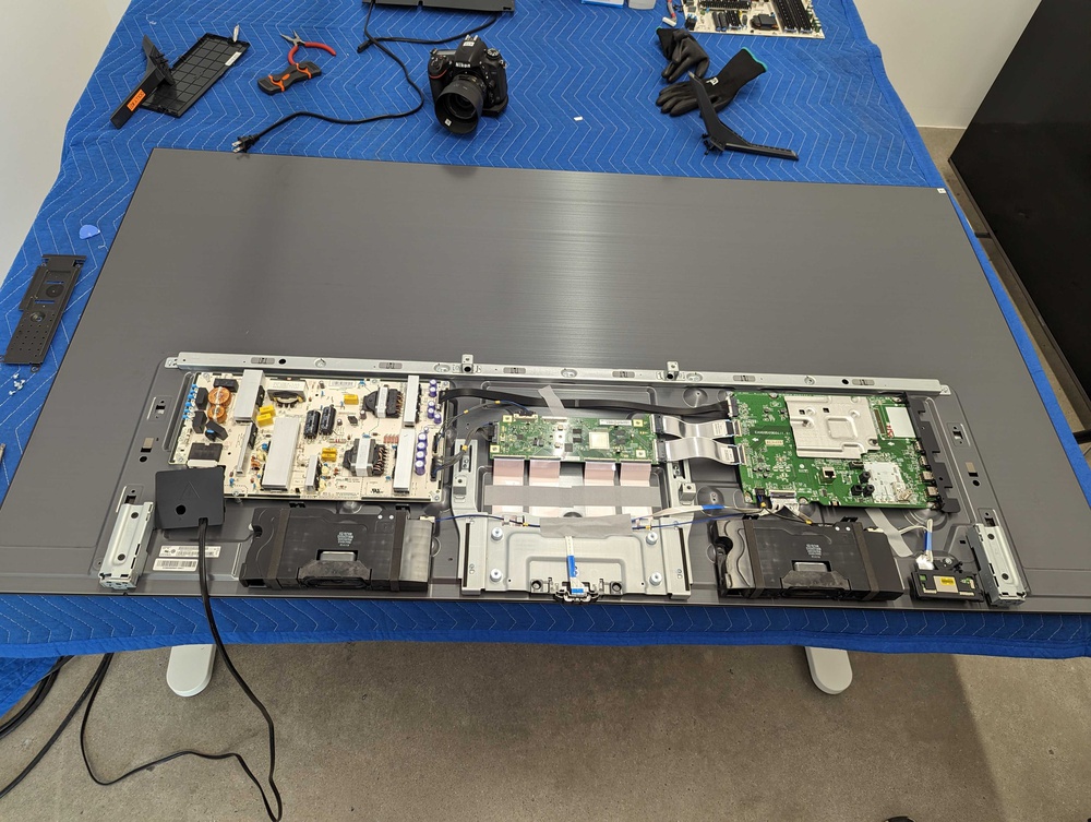 LG A1 OLED Disassembly