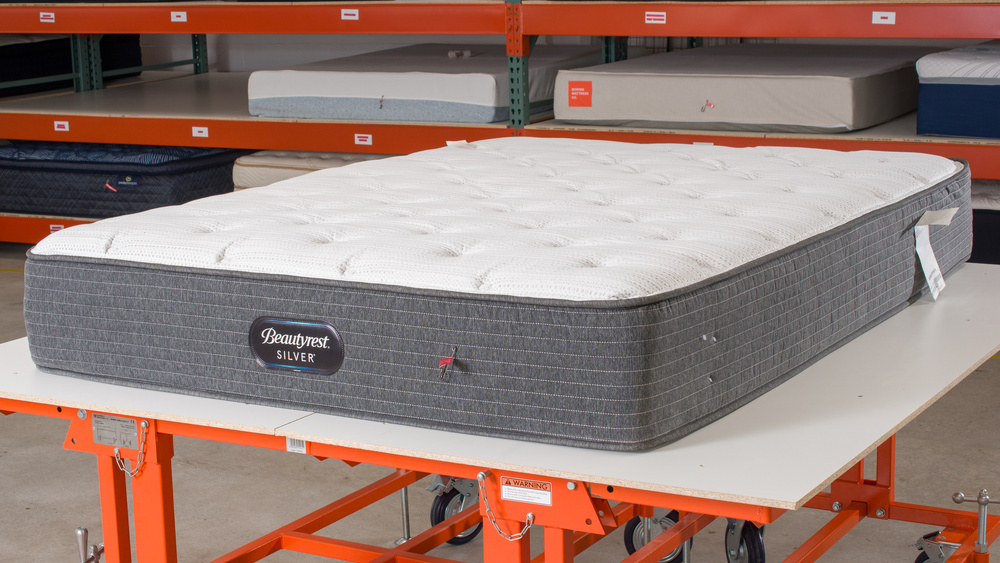 The Beautyrest Silver BRS900 mattress.