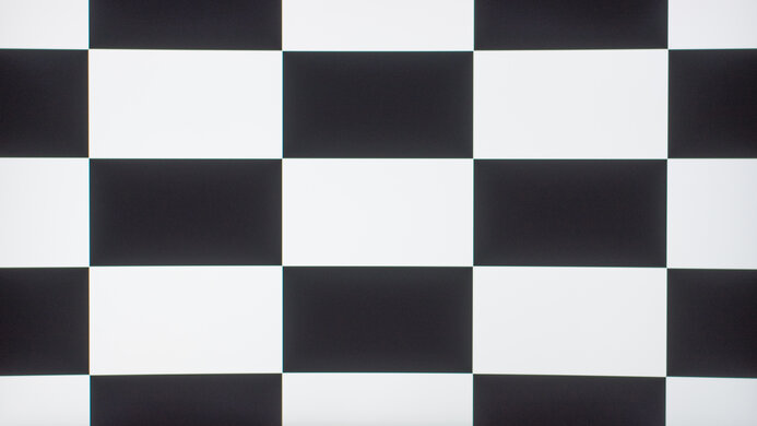 Checkerboard pattern on the Gigabyte GS27QC.