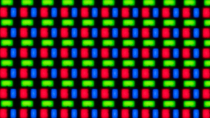 ASUS ROG Swift PG27UCDM pixels.