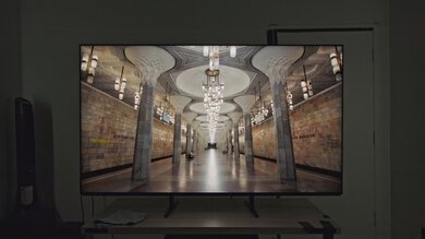 HDR hallway photo on the Sony BRAVIA 9 - 802 cd/m2.