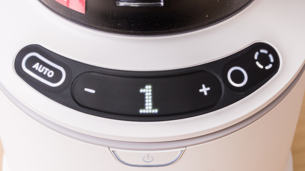 The nutribullet Smart Sense Blender Combo's control panel.