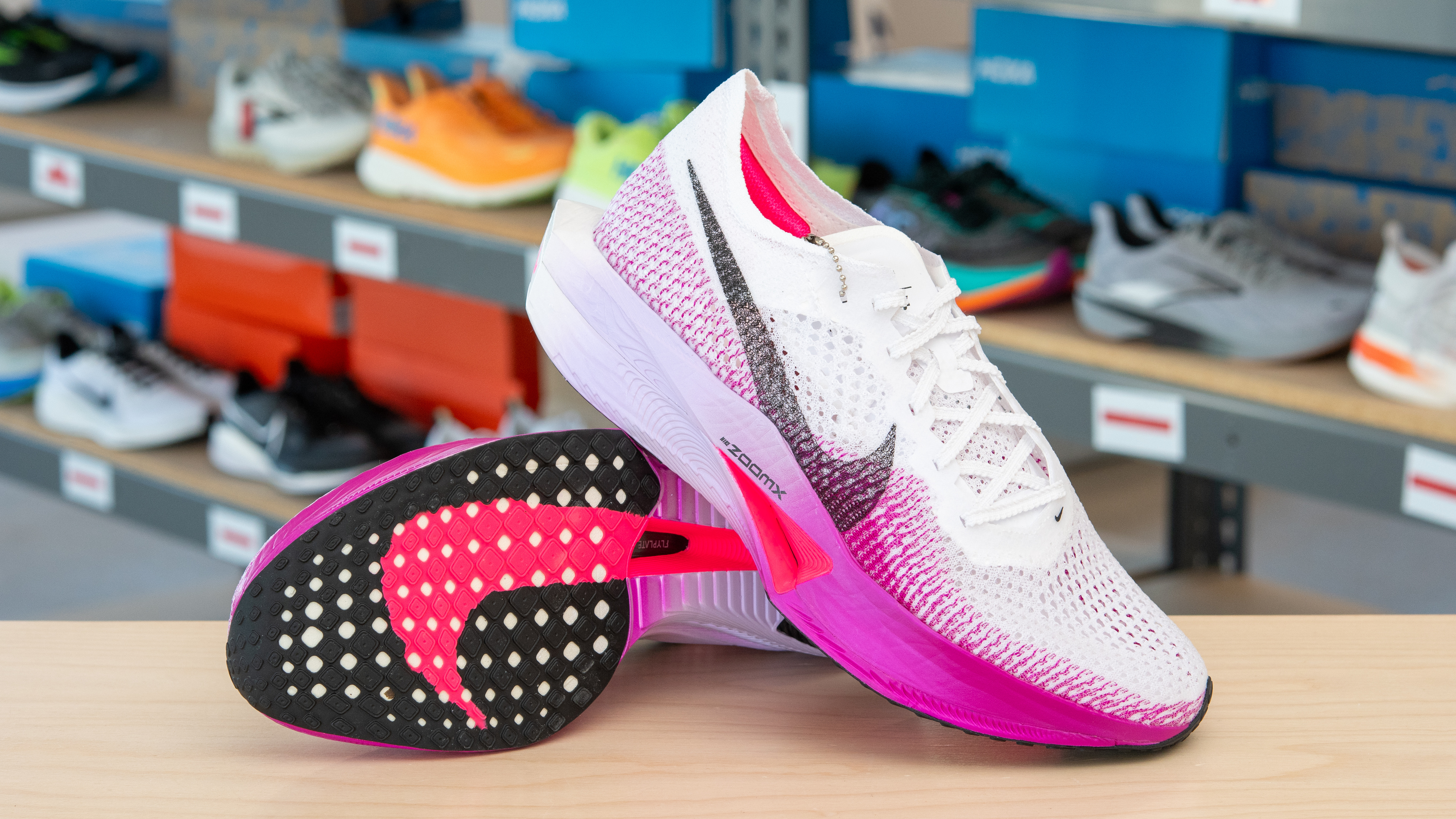 Nike ZoomX Vaporfly3 ランニングシューズ Nike ZoomX Vaporfly 3 Review | Running Shoes Guru
