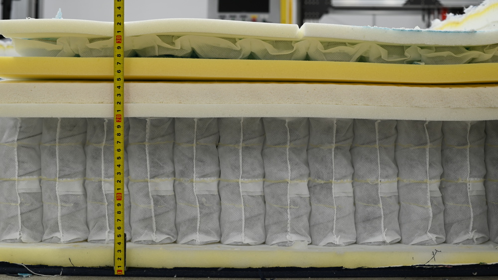 A photo showing the thickness of the Stearns and Foster Lux Estate Spring Layer.