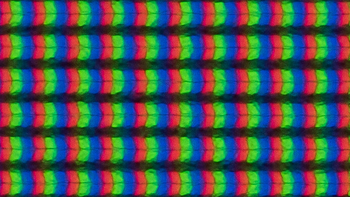 Pixels on the Dell U3225QE.