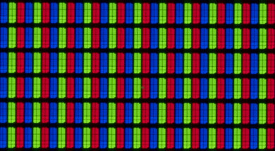 VA subpixels on the Hisense U8QG.