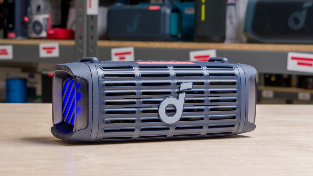 The Anker Soundcore Boom 3i's design.