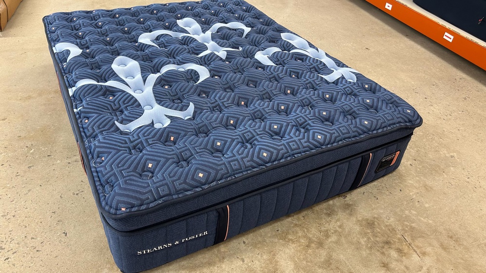 The tufting pattern for the Stearns & Foster Lux Estate (Unit 2).