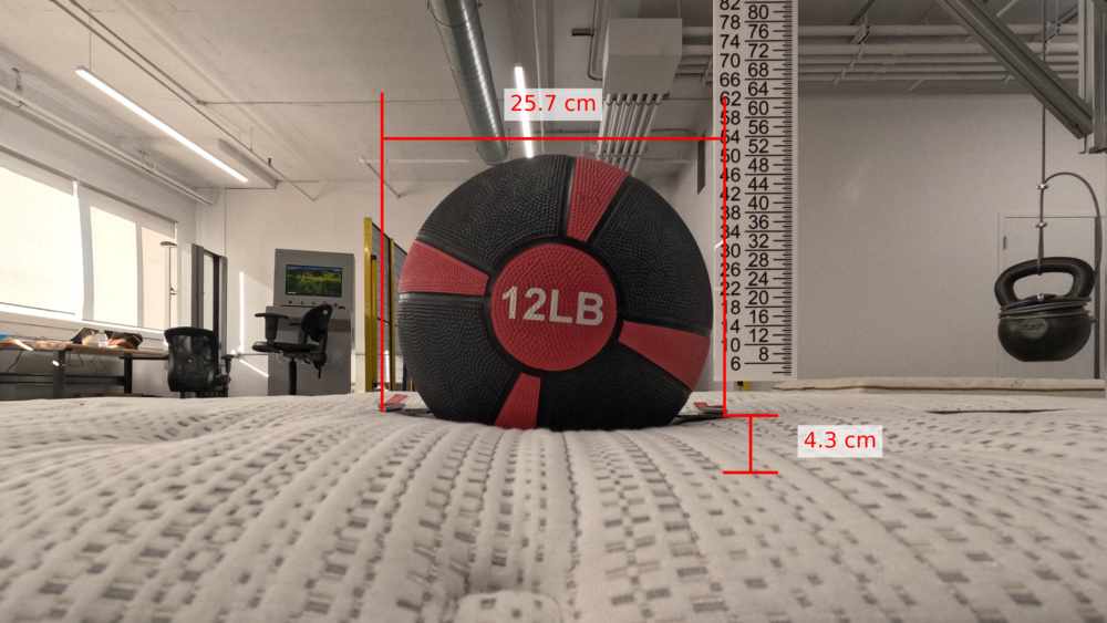 The Beautyrest Silver BRS900's 'Sinking and Contouring' photo.