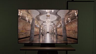 HDR hallway photo on the Samsung S95F - 1,004 cd/m2.